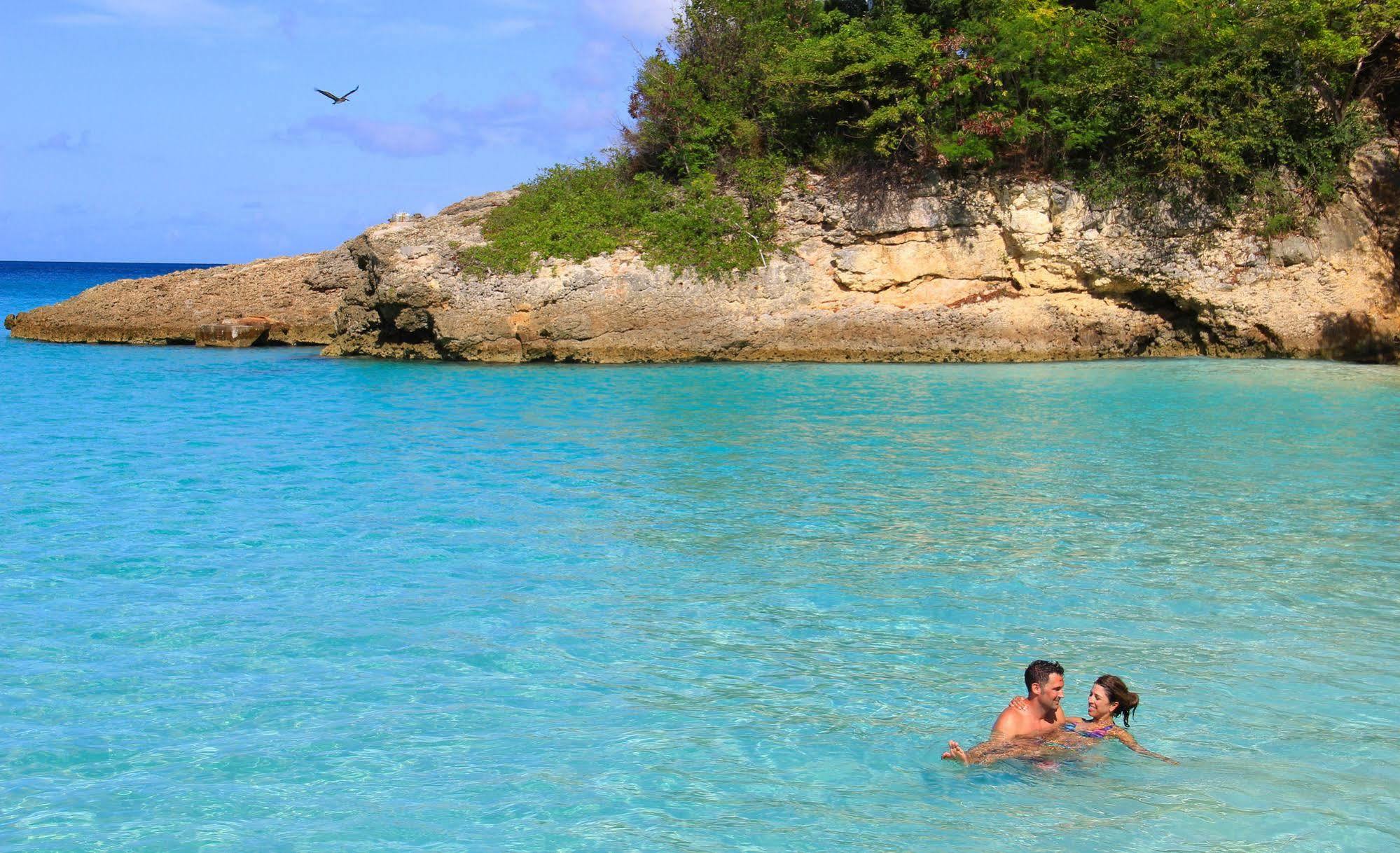 Carimar Beach Club Meads Bay ภายนอก รูปภาพ